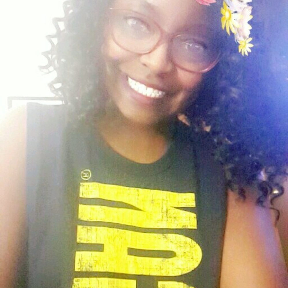 Meet your Posher, Candice